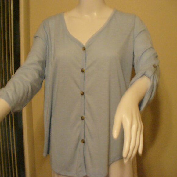 BABY BLUE  TOP - Picture 1 of 3
